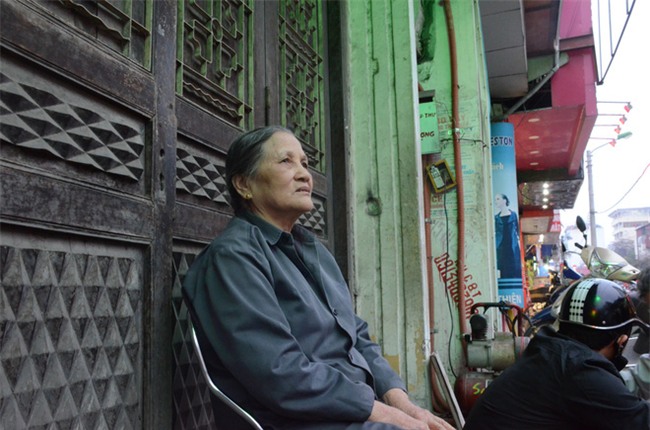 45 năm sau trận bom rải thảm ở Khâm Thiên: Ký ức đẫm nước mắt của người chồng mất vợ khi vừa đám cưới được 2 ngày - Ảnh 8.