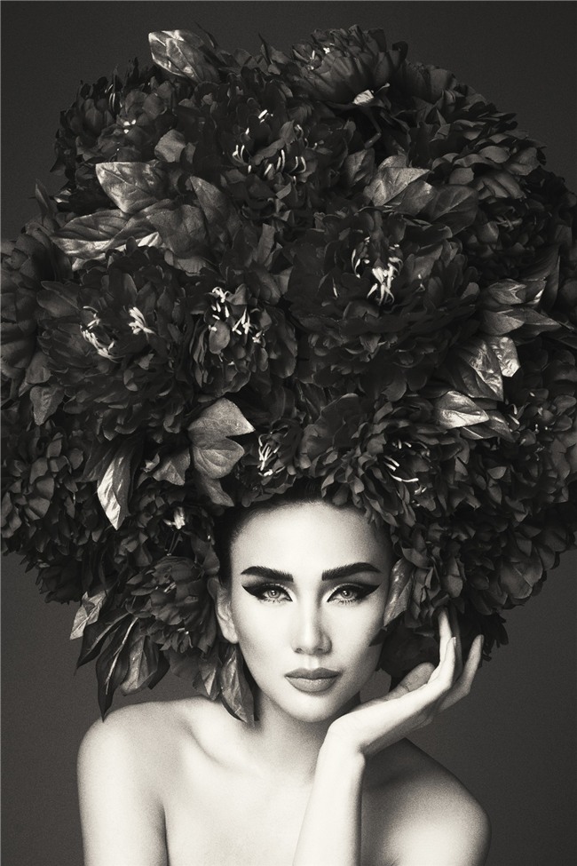 Hà Tăng vai trần, Kỳ Duyên cùng loạt mỹ nhân Việt khác trút bỏ xiêm y trong bộ ảnh của NTK Đỗ Mạnh Cường - Ảnh 18.