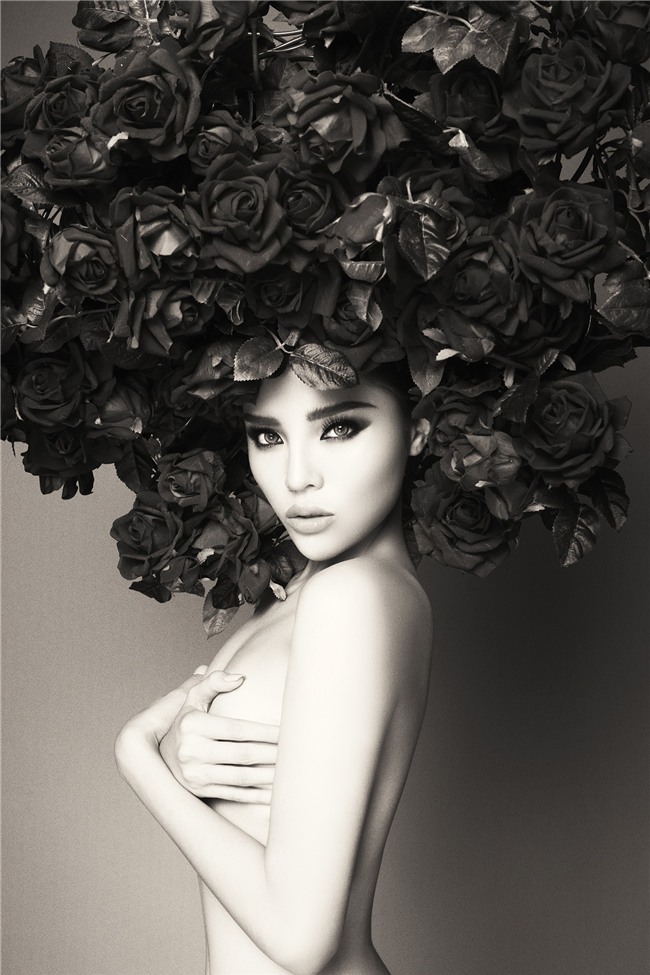 Hà Tăng vai trần, Kỳ Duyên cùng loạt mỹ nhân Việt khác trút bỏ xiêm y trong bộ ảnh của NTK Đỗ Mạnh Cường - Ảnh 3.