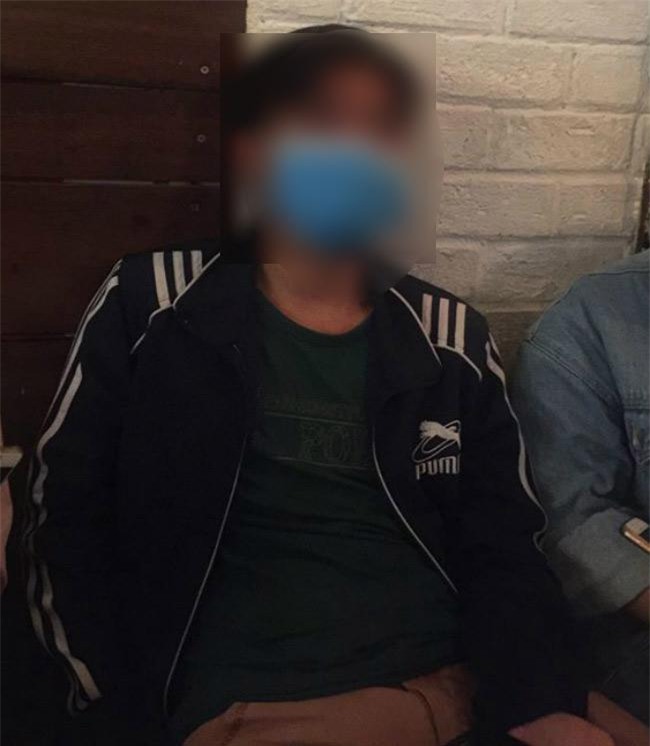 tin moi nhat vu be trai 15 tuoi to ba chu tro du di nha nghi, xam hai nhieu lan - 2