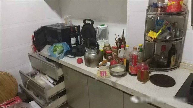Đăng đàn than tủi thân suýt rơi nước mắt vì chồng không nấu cơm chiều, cô vợ trẻ tưởng được bênh, ai ngờ bị chị em xông vào mắng - Ảnh 2.