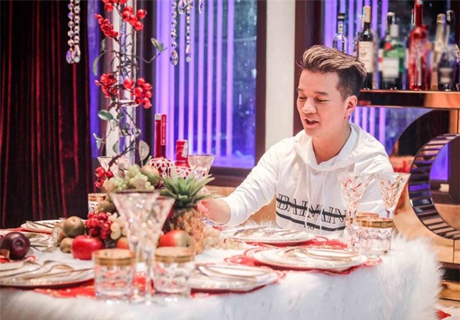 Ngộp thở trước căn biệt thự ngập tràn đồ hiệu của Đàm Vĩnh Hưng-1