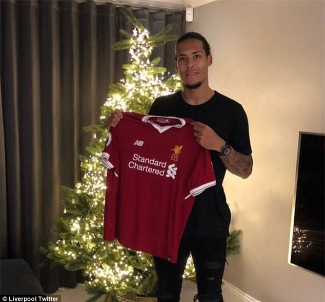 Liverpool lap ky luc the gioi voi tan binh 75 trieu bang hinh anh 1