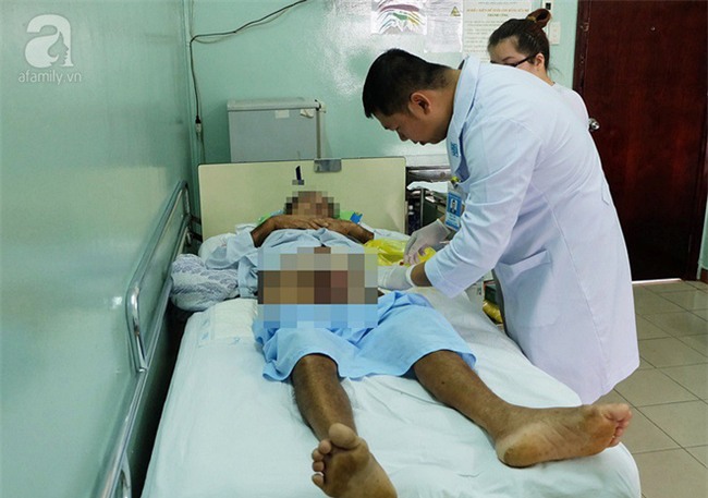 Ghen ngược với vợ, bồ nhí 24 tuổi cắt gần lìa cậu nhỏ của người đàn ông - Ảnh 1.