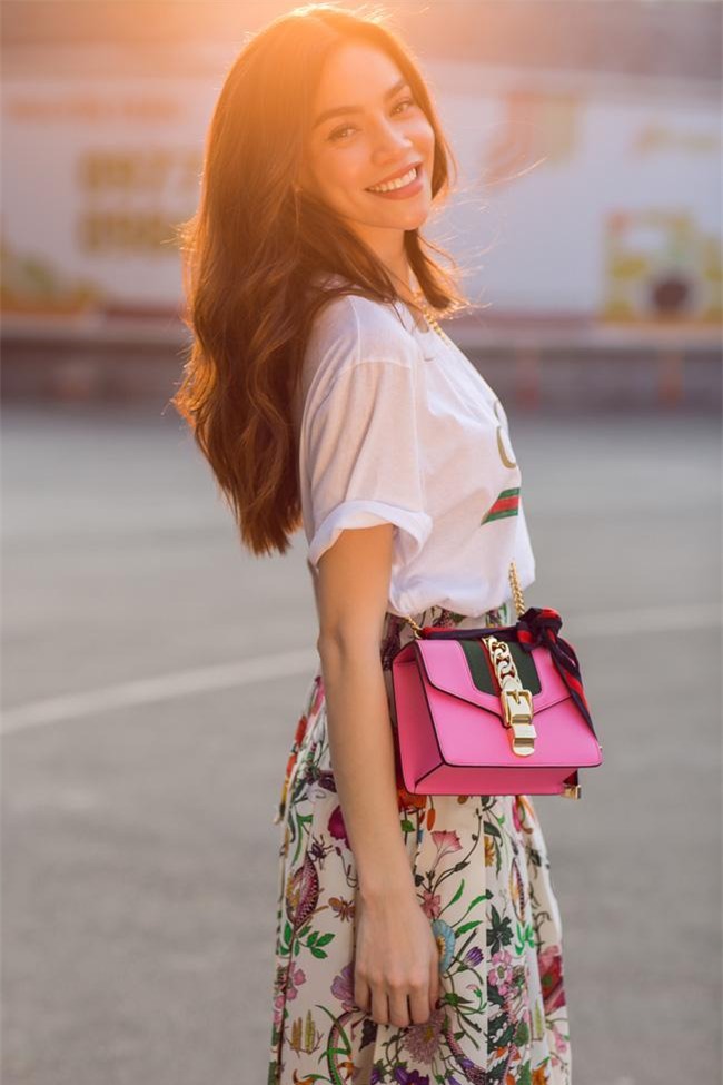 loat tui dinh dam thong linh lang mot ma sao viet dua nhau dien trong nam  2017 - 17