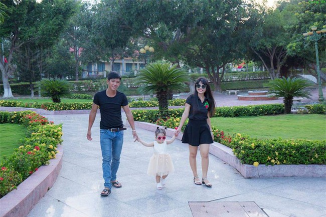 8 tháng chưa hề biết mặt, cô gái Quảng Ngãi “đánh liều” vì tình yêu đã gặp được soái ca của cuộc đời - Ảnh 1.