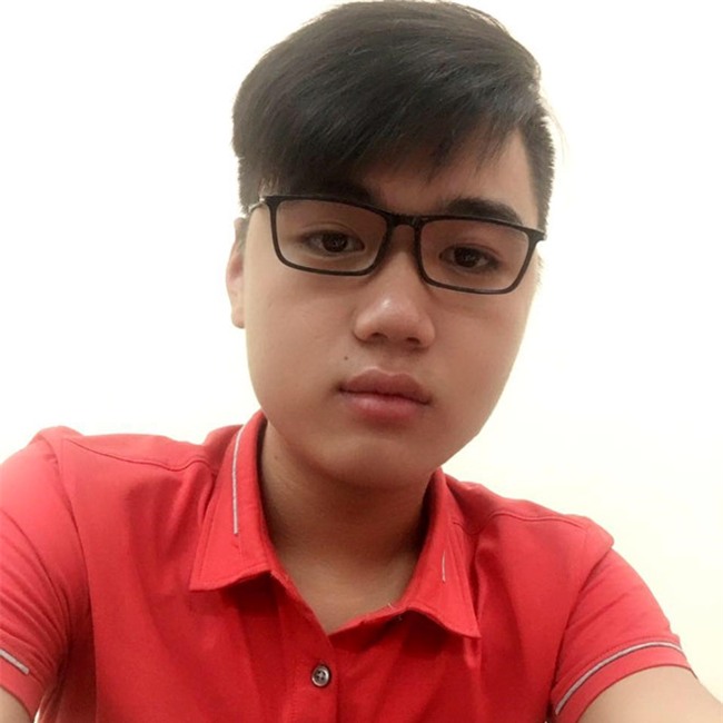 Chàng trai ham hố bắt hoa cưới đến mức xô ngã cả cô dâu