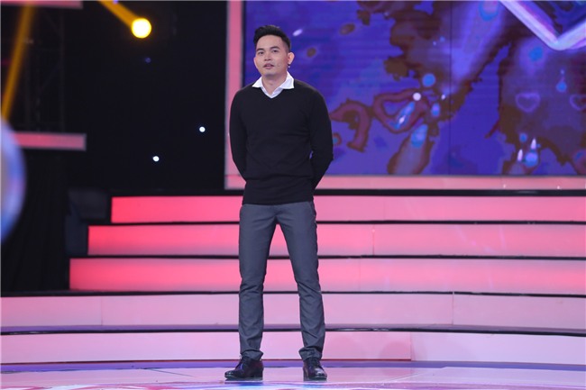 Lần đầu trên sân khấu Vì yêu mà đến, hai nàng hot girl cùng tranh giành một chàng trai-1