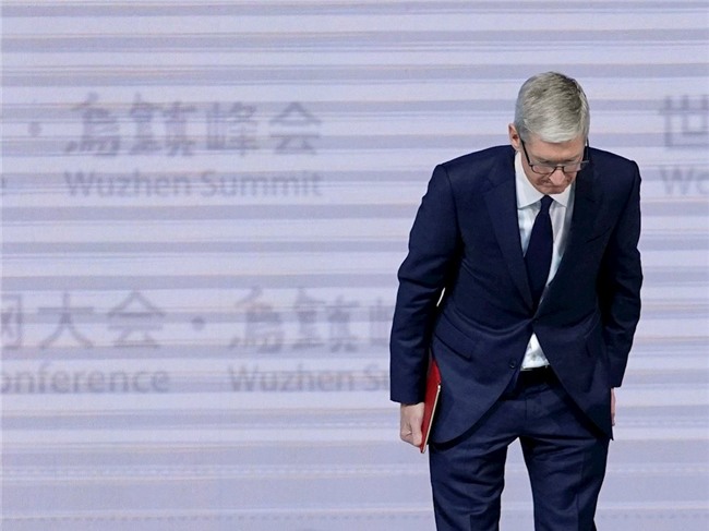 Apple chính thức xin lỗi và giảm phí thay pin cho iPhone