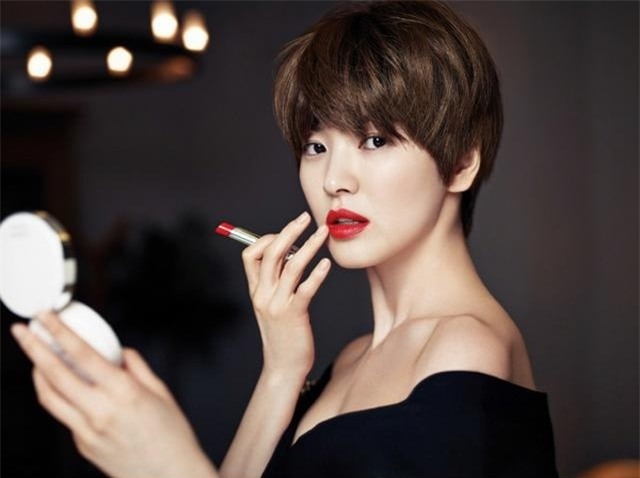 dan ba khon ngoan danh phan, dan ba dai dot danh ghen hinh anh 2