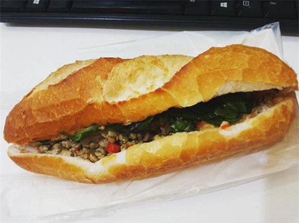 9x chi 20 trieu tim ra cong thuc banh mi hen khien nguoi sai gon xep hang an thu - 2