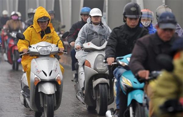 ngay dau tien cua ky nghi tet duong lich, ha noi mua ret 12 do c - 1