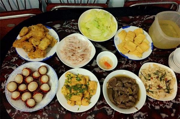 nhung mam com ngon mieng, da mat cua chi dau khien em chong cung phai me man - 13
