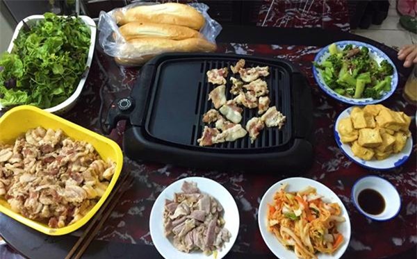 nhung mam com ngon mieng, da mat cua chi dau khien em chong cung phai me man - 9