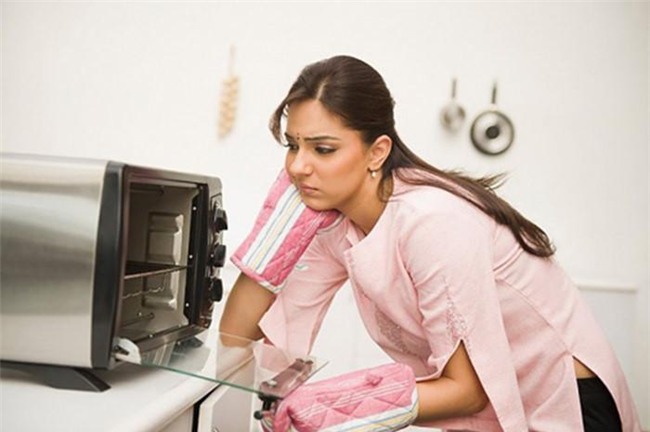 ba ngay tet, nhieu phu nu nhu osin, khach la tai nha chong - 2