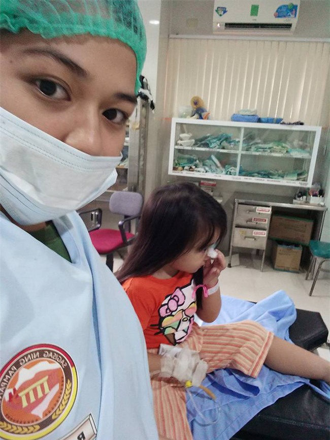 Con gái sốt cao liên tục cả tháng, mẹ tá hỏa cầu cứu bác sĩ sau khi thấy thứ này trong mũi cô bé - Ảnh 3.