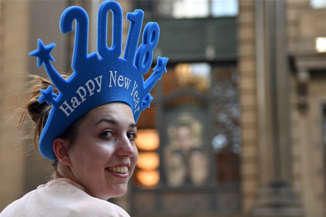 CẬP NHẬT: Gói pháo hoa phát nổ, bắn loạn xạ vào đám đông ở Australia