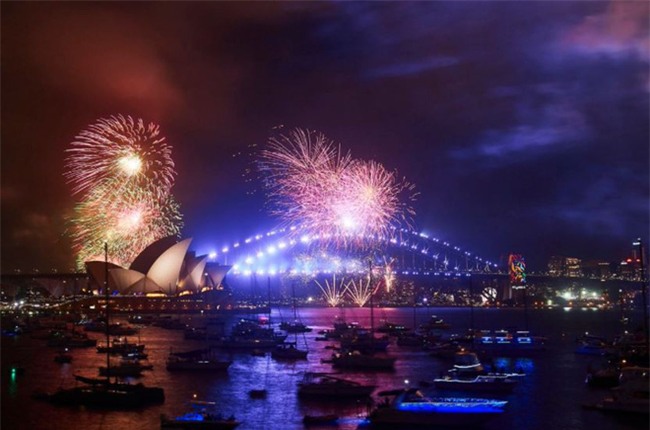 Australia đón năm 2018 bằng tiết mục pháo hoa trứ danh trên cảng Sydney - Ảnh 5.