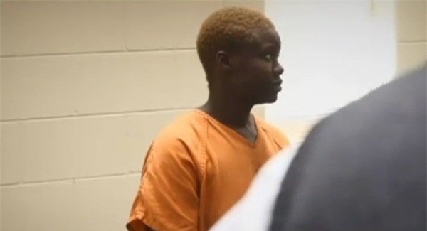 Nữ đạo chích tự tháo còng rồi bỏ trốn bằng chính... xe cảnh sát - Ảnh 5.