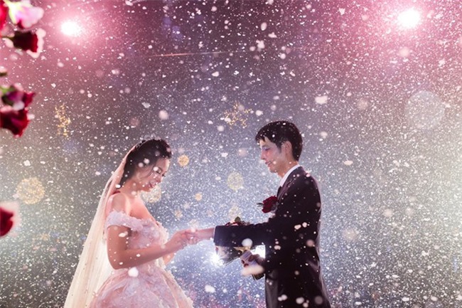 5 đám cưới nức tiếng vì độ xa hoa trong năm 2017: dựng rạp mấy ngàn mét vuông, trang trí 6-7 tỷ đồng - Ảnh 20.