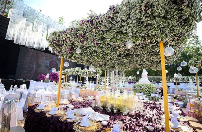 5 đám cưới nức tiếng vì độ xa hoa trong năm 2017: dựng rạp mấy ngàn mét vuông, trang trí 6-7 tỷ đồng - Ảnh 24.