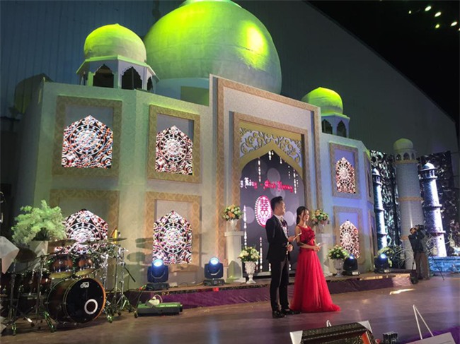 5 đám cưới nức tiếng vì độ xa hoa trong năm 2017: dựng rạp mấy ngàn mét vuông, trang trí 6-7 tỷ đồng - Ảnh 9.