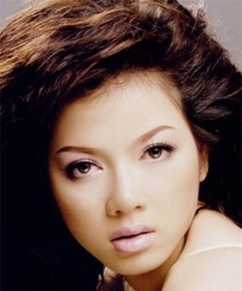 hanh trinh tim kiem doi long may dich thuc cua my nhan ly nha ky trong suot 7 nam troi - 1