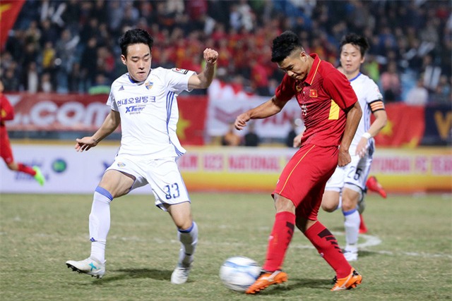 U23 Việt Nam sẽ chơi với sơ đồ 3-4-3 tại VCK U23 châu Á 2018? (ảnh: Gia Hưng)