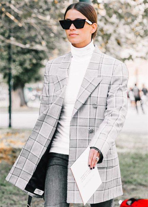 5 xu huong ao khoac dang "me hoac" cac co nang khap noi tren the gioi - 7