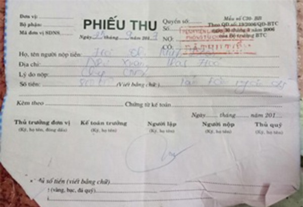 Vụ bé gái khóc thét khi mẹ quay về đón sau 6 năm bỏ đi: Người bố lên tiếng - Ảnh 2.