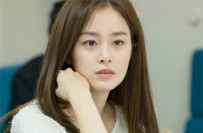 Tình cờ “đọc trộm” lá thư gửi đến cho mẹ chồng, tôi run người hốt hoảng vì điều bí mật giấu trong đó - Ảnh 1.