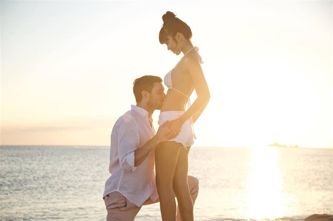 Siêu mẫu Hà Anh hạnh phúc thông báo tin đang mang thai con đầu lòng với chồng Tây - Ảnh 1.