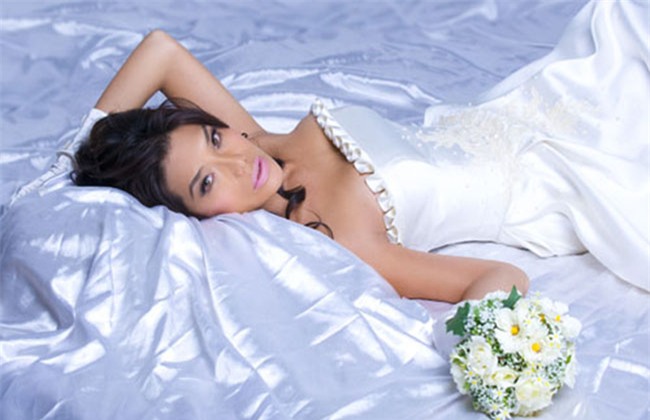 duong tinh my nhan chuyen gioi: nguoi 4 doi chong, ke hanh phuc ben "phi cong tre" hinh anh 14