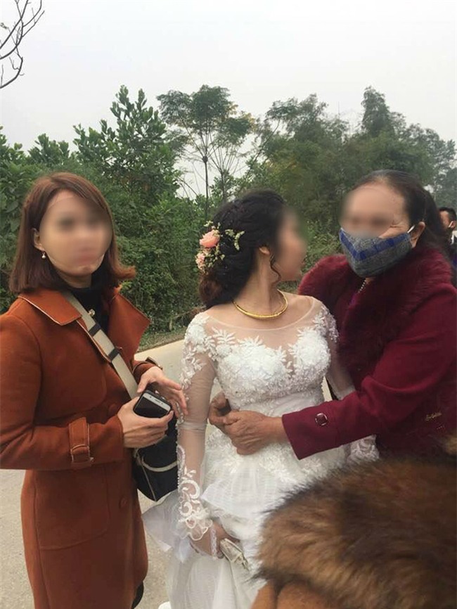 Nghệ An: Xe hoa bất ngờ lao xuống vệ đường, cô dâu chú rể may mắn thoát nạn - Ảnh 4.