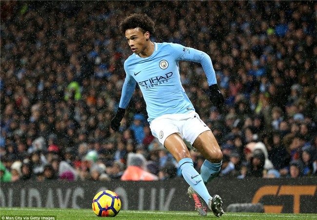 Sterling ghi bàn sau 39 giây, Man City lại hơn Man Utd 15 điểm - Ảnh 8.