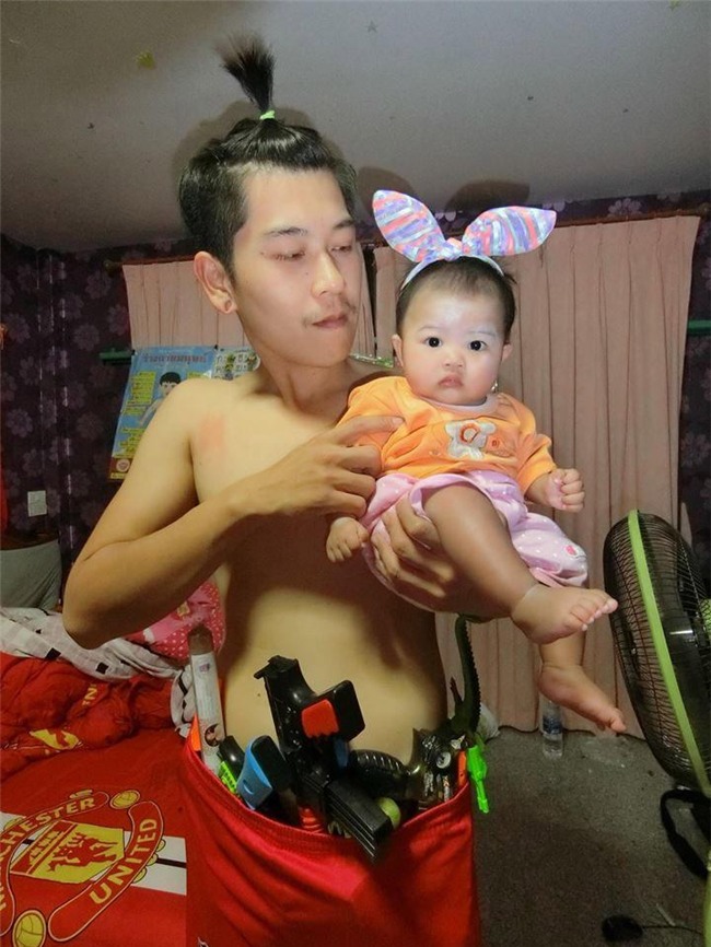 lam du tro de con vui, ong bo dien trai thai lan duoc dan mang khen nuc no - 8