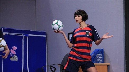 Minh Tú liên tục bị đàn anh chê khùng hết phần người khác tại hậu trường Ơn giời-1