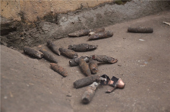 Chủ tịch Bắc Ninh nêu nguyên nhân ban đầu của vụ nổ khiến 9 người thương vong, chủ kho phế liệu bị tạm giữ - Ảnh 2.