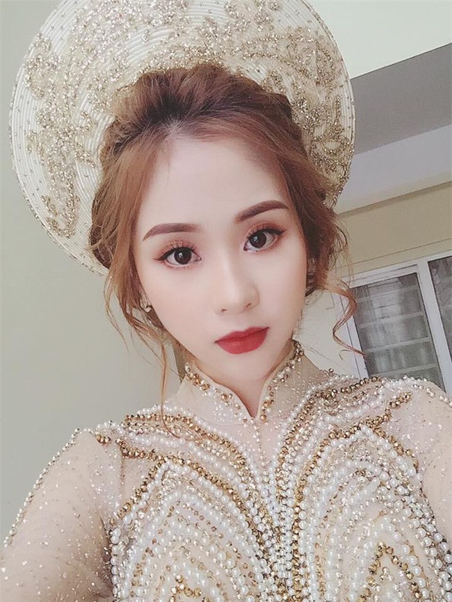 Clip cô dâu ôm cha mẹ khóc nức nở trong ngày cưới: Lấy chồng xa 53km thôi mà cảm giác như 530km vậy - Ảnh 3.