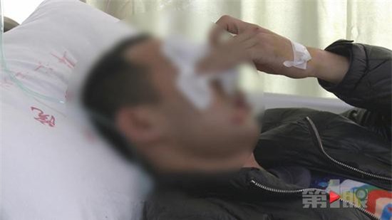 Vì mâu thuẫn nhỏ, chú rể bị nhà gái đánh đến nhập viện ngay trước lễ cưới - Ảnh 1.