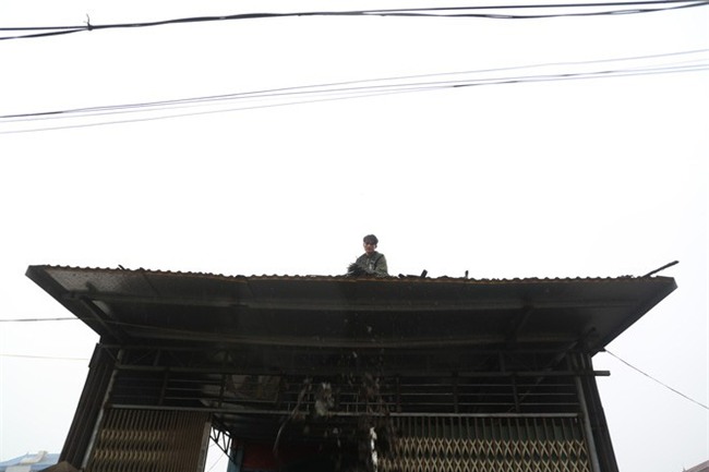 Vụ nổ ở Bắc Ninh: Sáng nay, công binh đã thu gom hơn 1 tấn đạn - Ảnh 9.