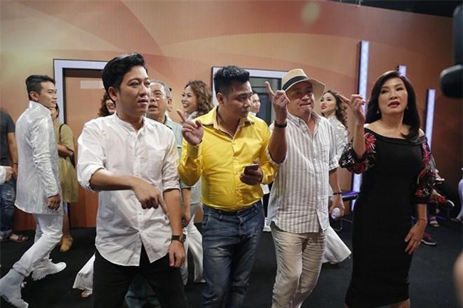 quay clip nhai chua du, tran thanh lai "meo mieng" mang ca giong phi thanh van len on gioi - 12