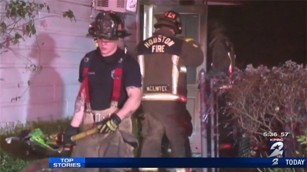 Cho bạn cũ vô gia cư ở nhờ vài ngày, người phụ nữ không ngờ ông chính là ân nhân cứu sống cả gia đình - Ảnh 3.