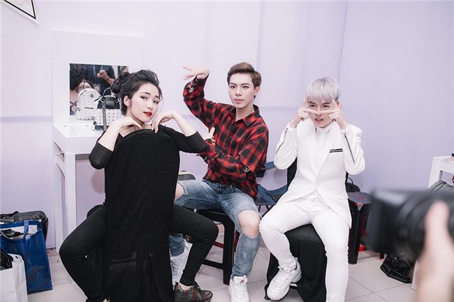 Clip: Tranh nhau trả tiền nhưng lúc Erik hỏi tiền đâu Đức Phúc trở mặt nhanh hơn lật bánh tráng - Ảnh 3.