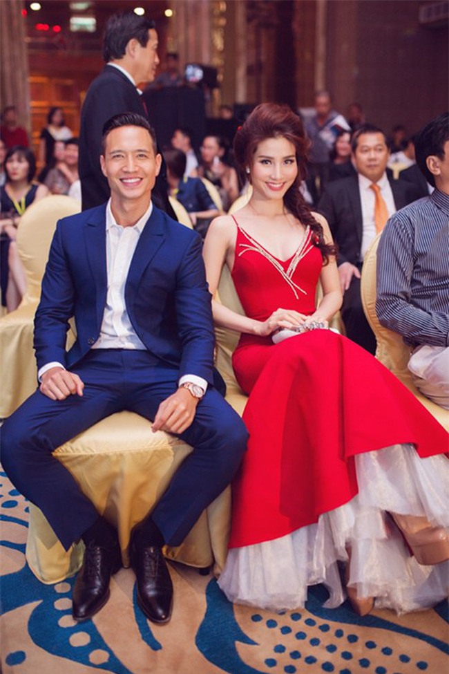 Kim Lý sau khi yêu Hà Hồ: Chẳng đứng gần chụp ảnh cùng bất cứ mỹ nhân Vbiz nào, chỉ sát cánh bên hai mẹ con Subeo - Ảnh 3.