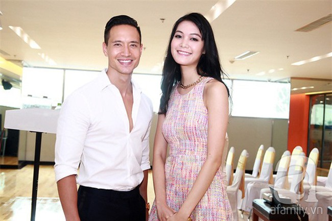 Kim Lý sau khi yêu Hà Hồ: Chẳng đứng gần chụp ảnh cùng bất cứ mỹ nhân Vbiz nào, chỉ sát cánh bên hai mẹ con Subeo - Ảnh 3.