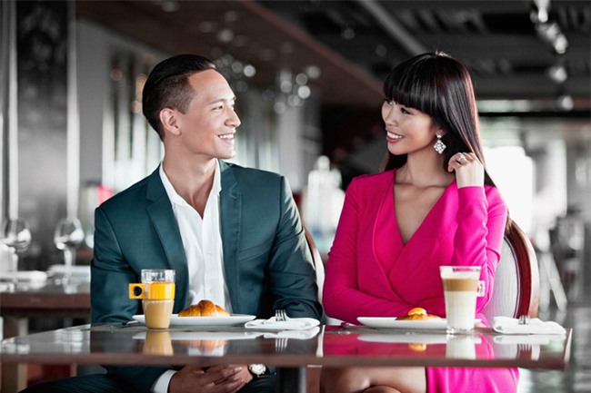 Kim Lý sau khi yêu Hà Hồ: Chẳng đứng gần chụp ảnh cùng bất cứ mỹ nhân Vbiz nào, chỉ sát cánh bên hai mẹ con Subeo - Ảnh 3.