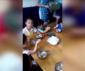 Phụ huynh bức xúc vì trường mầm non ở Thủ Đức cho trẻ ăn cơm cháy