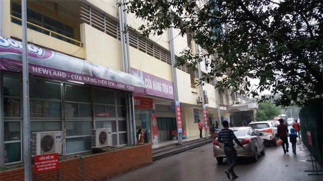 Bé gái 32 tuần tuổi bị mẹ phá thai để chối bỏ được nhóm thiện nguyện khi đi nhặt xác thai nhi cứu sống - Ảnh 4.