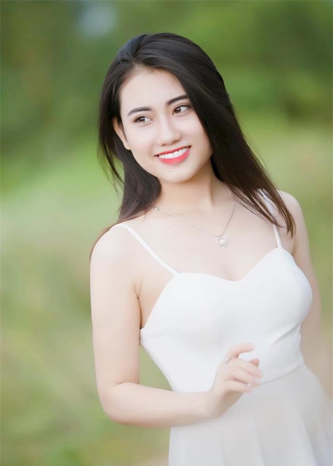 vi yeu ma den: nu sinh xinh dep khien ca 8 soai ca "say du du” tren san khau - 6